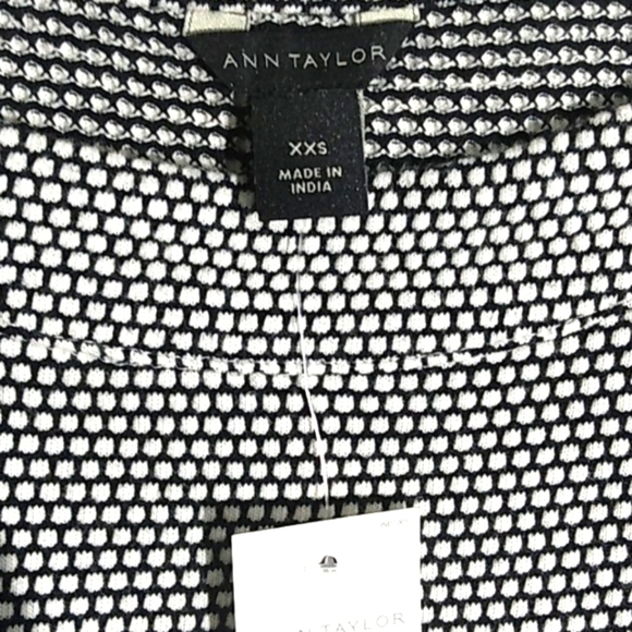 ANN TAYLOR NWT BLACK AND WHITE TOP SIZE XXS - Picture 4 of 11